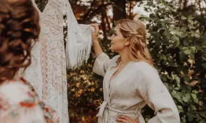 Jak ubrać się na wesele w stylu boho i uniknąć modowych wpadek – porady i inspiracje